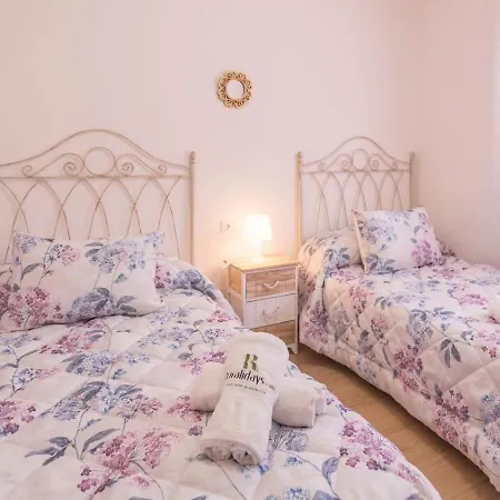 Casa La Fuente Pinta By Ruralidays * Arenas (Malaga)